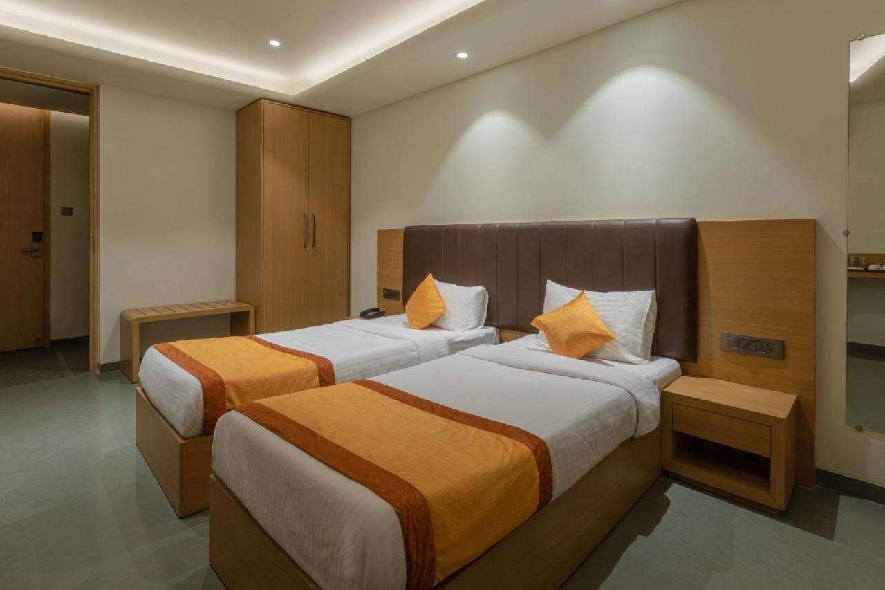 Indus Suites Нагпур Екстериор снимка