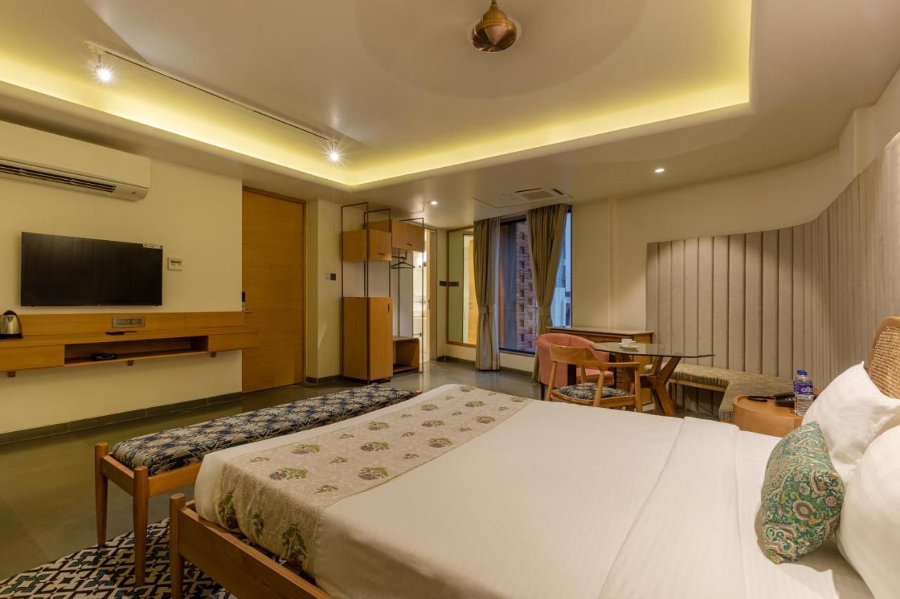 Indus Suites Нагпур Екстериор снимка